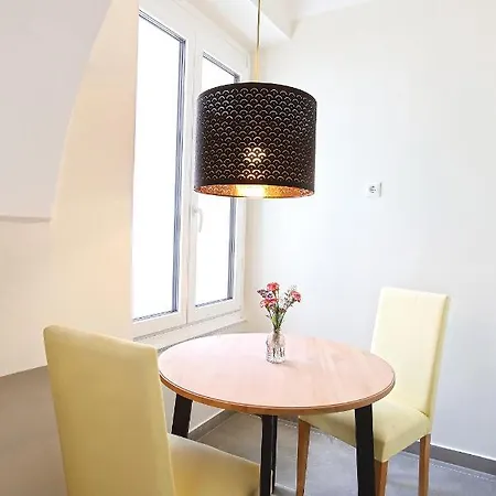 Stylische Cityapartments Benedikt Appartement *