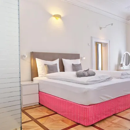 Appartement Stylische Cityapartments Benedikt Klagenfurt am Woerthersee