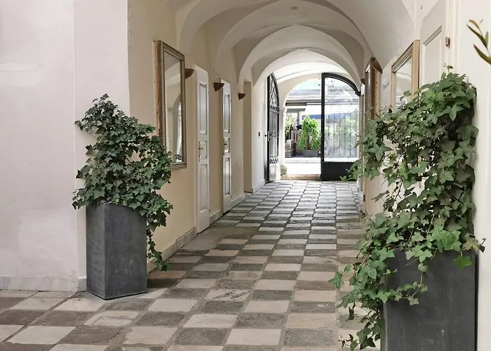 Stylische Cityapartments Benedikt Apartman